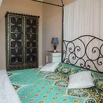 Tatiana Luxury Frühstückspension 3*